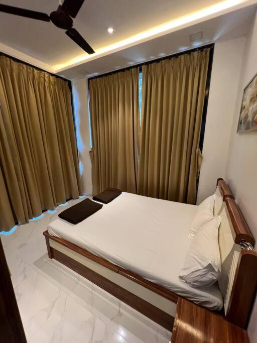 Stayhaven Starmount 4Bhk & Pool Mumbai Exterior foto